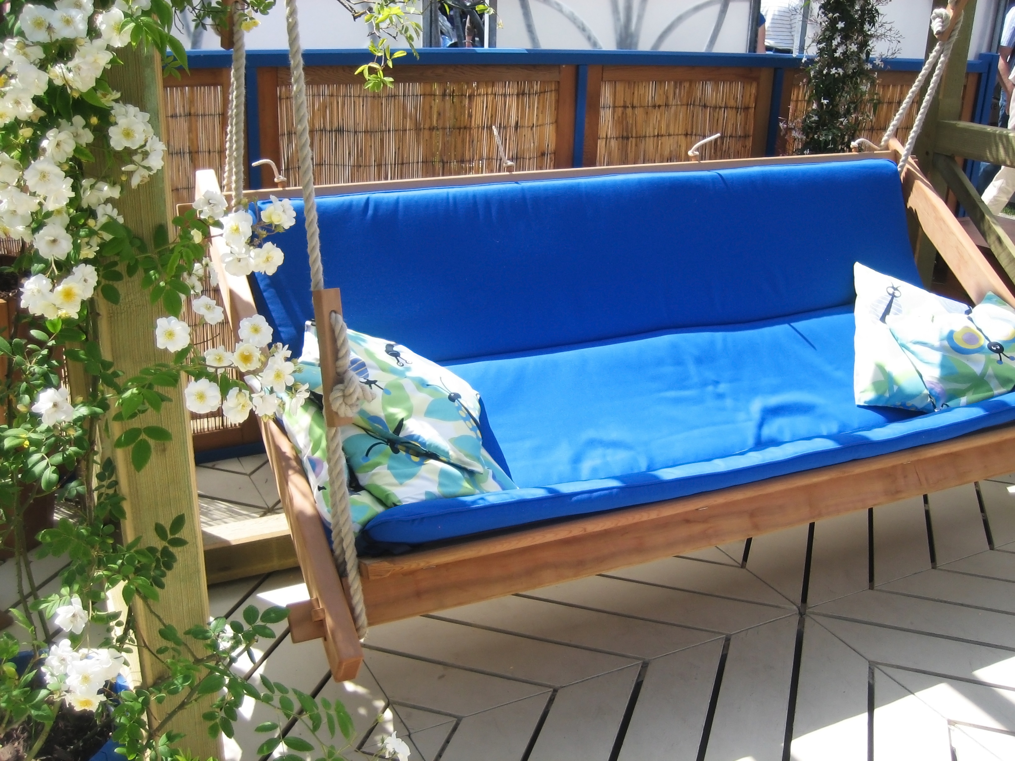 Buy custom cushions, custom bench cushions, custom window cushions